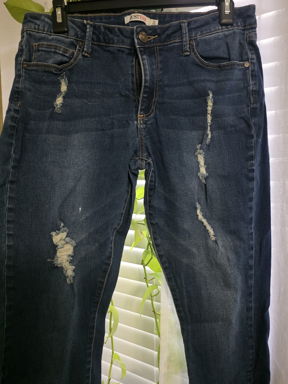 JustFab Womens Dark Blue Distressed Slim Straight Jeans